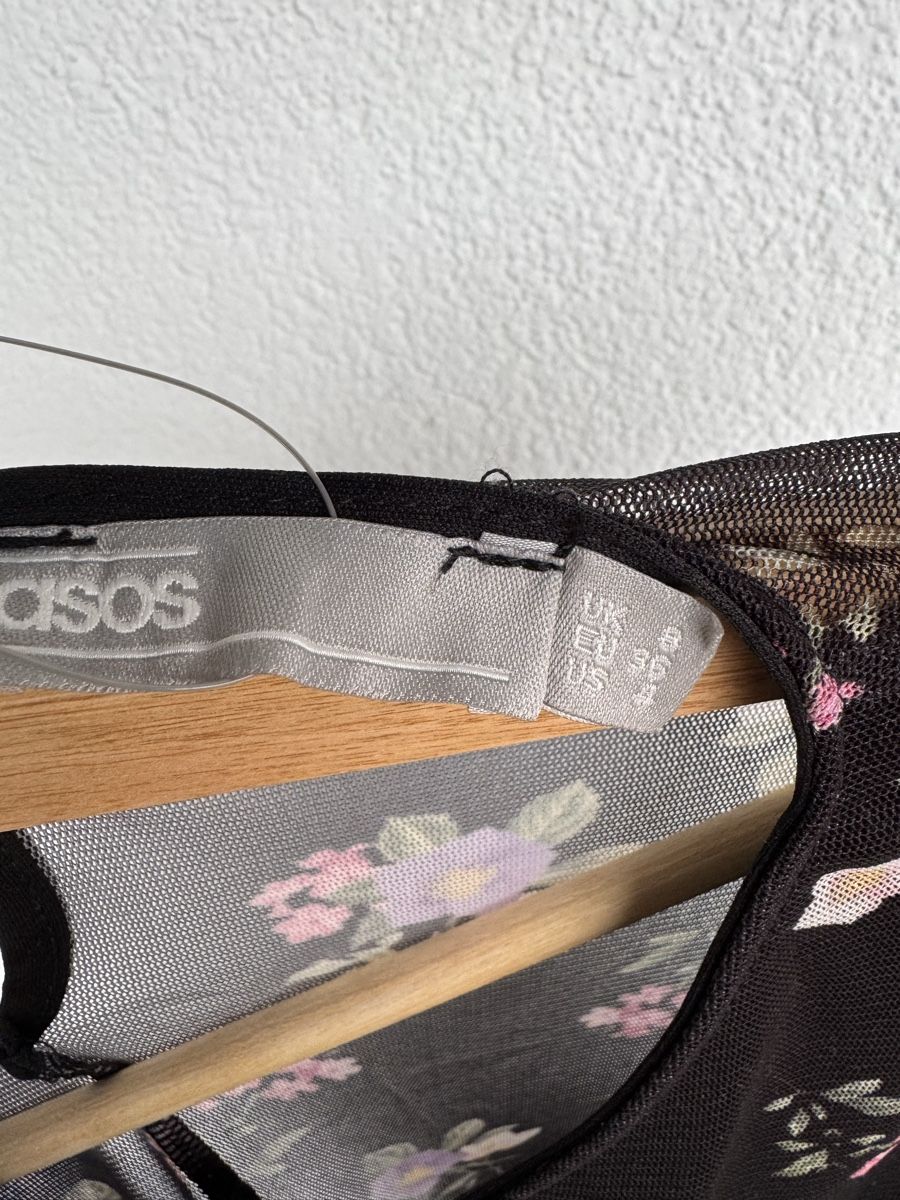 Asos Kleider: Neues Floral Kleid Gr.S, Asos – Neu und originalverpackt aus Balsthal von Narulya 2