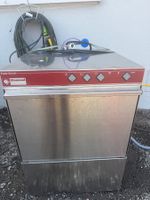 Revidierter Gastro Geschirrspüler B 58 H 82cm betriebsbereit