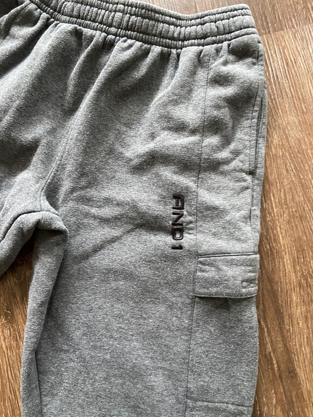 Pantaloni: And1 Trainerhosen Gr. L – Usato da Muttenz venduto da bargain_hunter 1