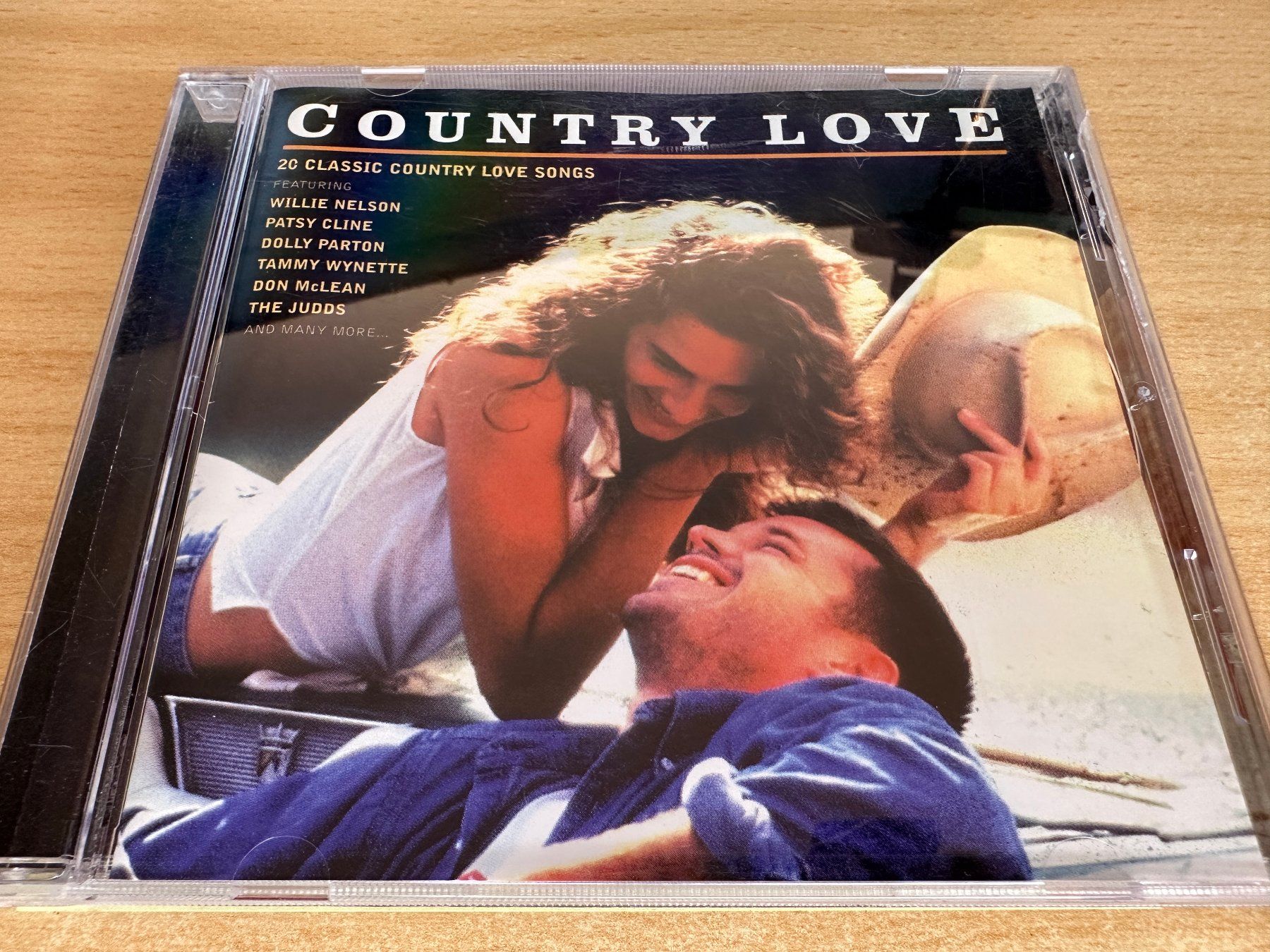 CD: J0 Various - Country Love – Usato da Rikon im Tösstal venduto da Alpenmutz