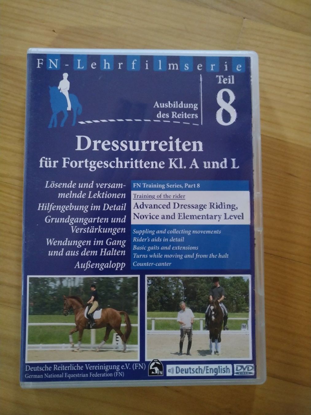 Tutti i DVDs: DVD Dressourreiten Teil 8 – Usato da Dierikon venduto da tasticfantastic