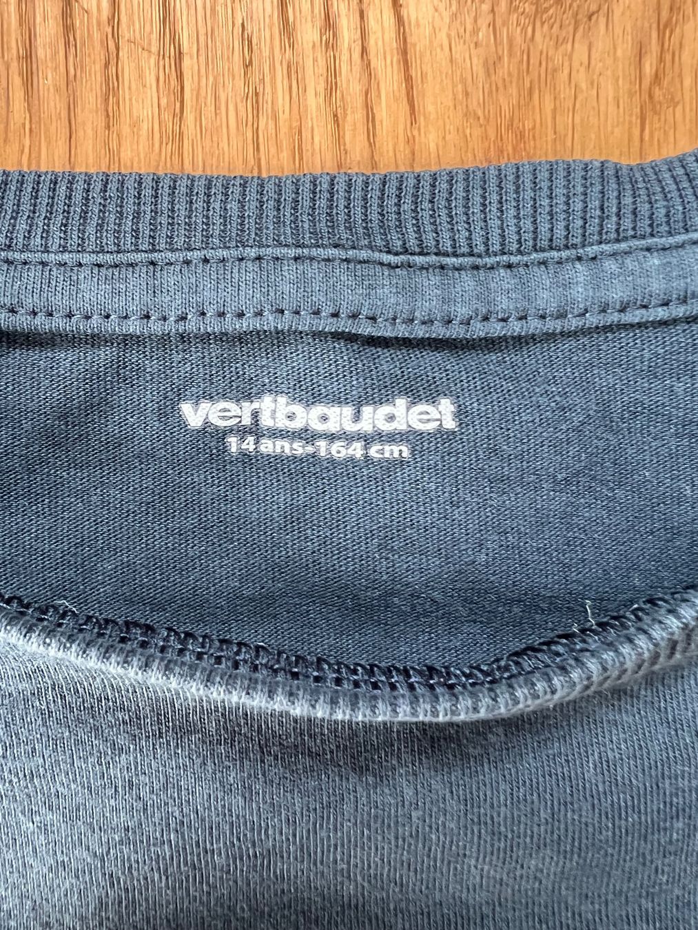 Vertbaudet Camicie, T-shirt & Polo: T-Shirt Verbaudet Gr.164 – Usato da Lengnau BE venduto da Rubin27 2