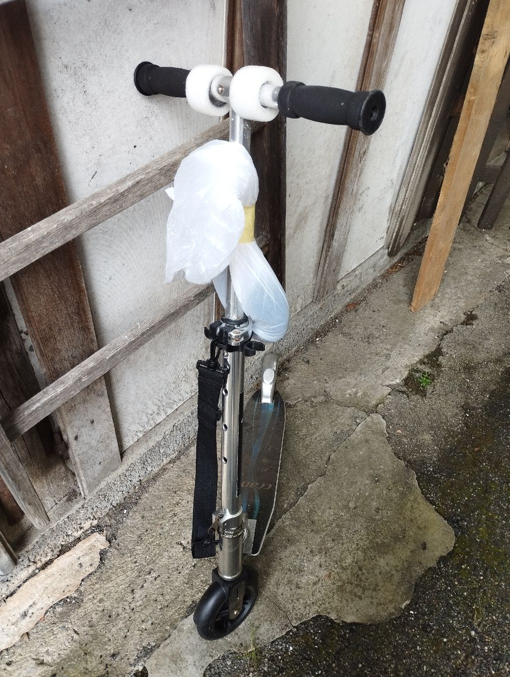 Scooter: Scooter mit 1 Rad, als Ersatzteil – Usato da Ostermundigen venduto da Dinge1 3