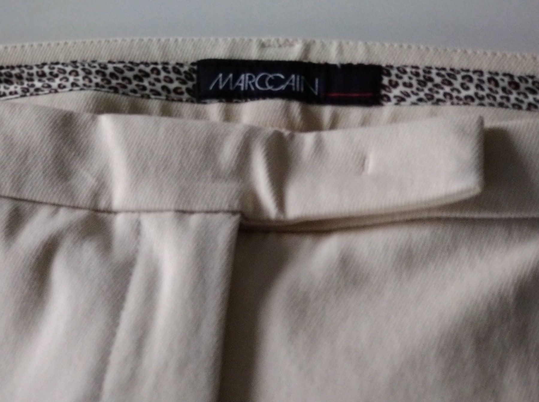 Marc Cain Pantaloni: Hose Marc Cain Gr. 6 – Nuovo (secondo la descrizione) da Degersheim venduto da 191maschina46 4