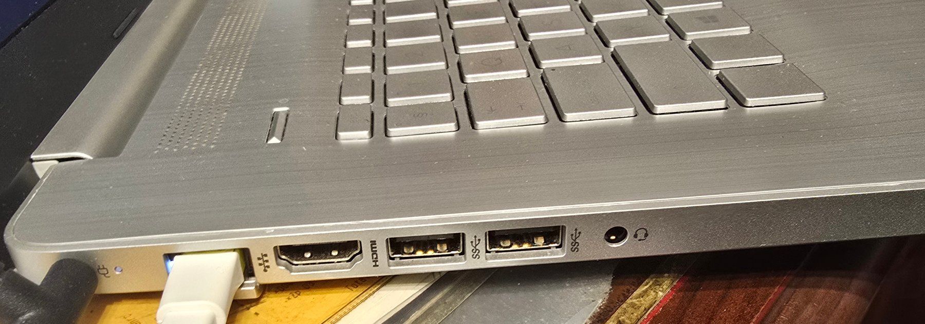 Hewlett Packard Notebook: HP-Laptop 17-by4505nz – Usato da Lyss venduto da Mixbox 2