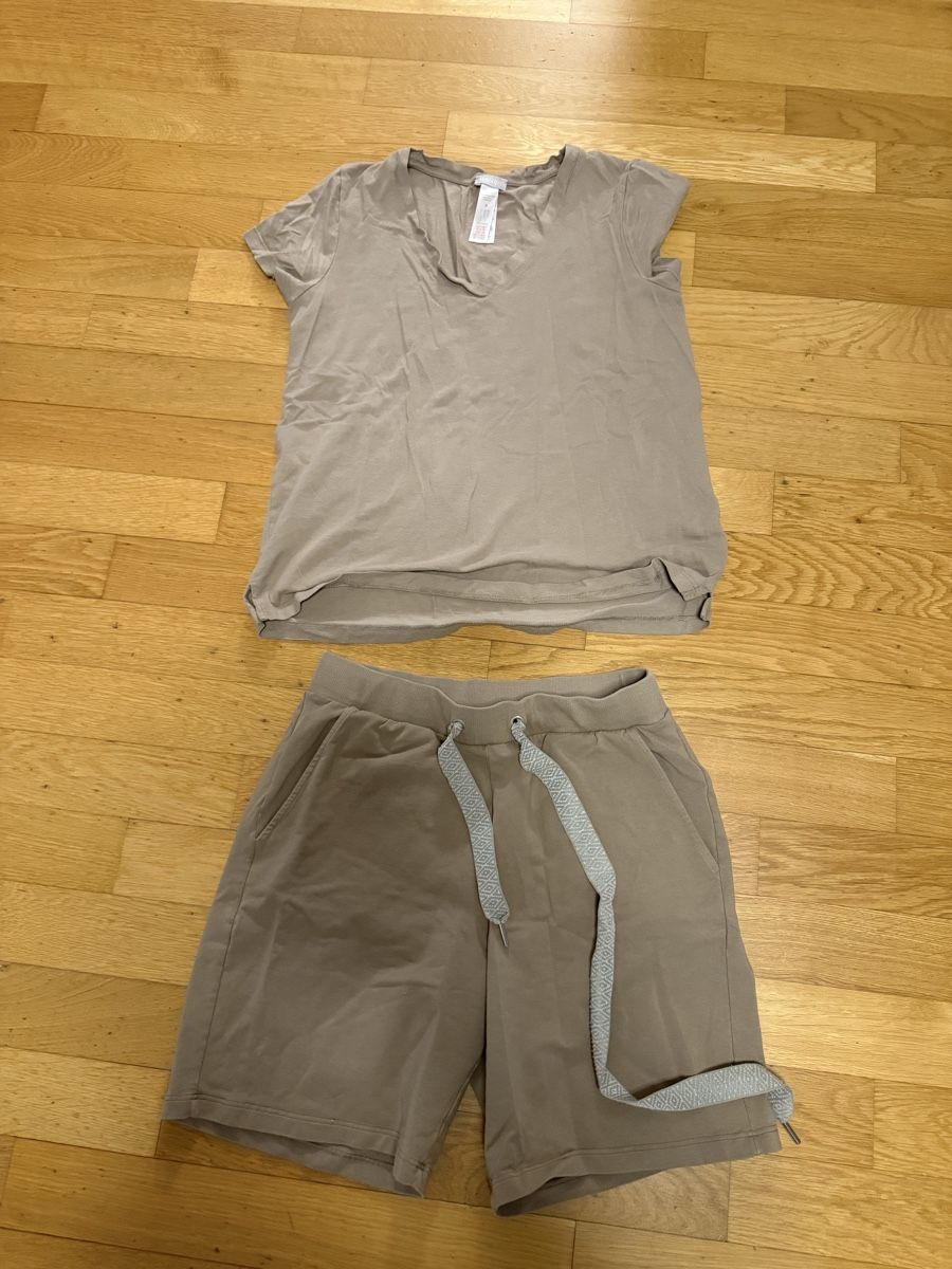 Hanro Negligees & Pigiami: Hanro Pyjama Set Grösse S Beige – Usato da Zug venduto da MC2CC
