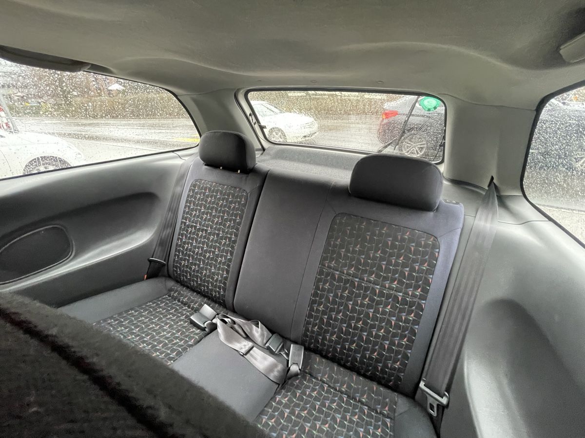 Mazda Automobili: Mazda 323, 1.3 l, top Alltagsauto – Usato da Wollerau venduto da k.vintage 4