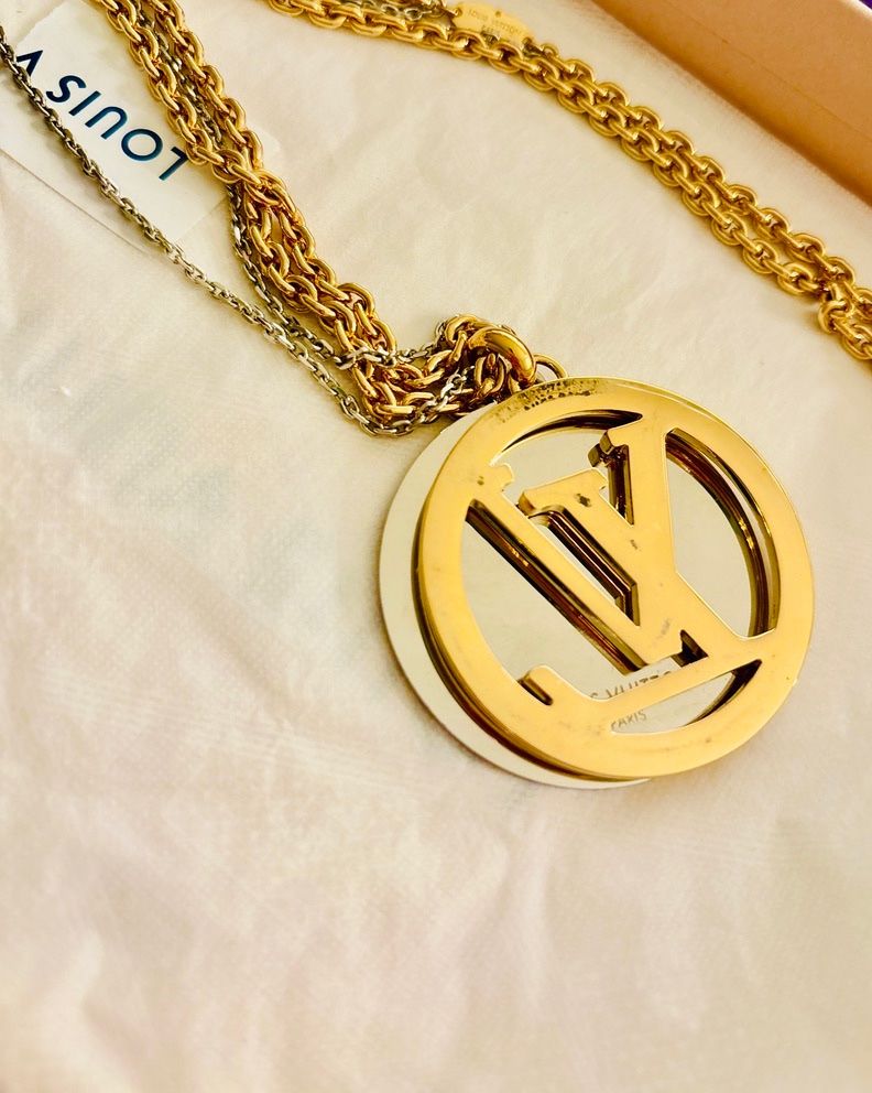 Louis Vuitton Ciondoli: LOUIS VUITTON pendant - NEU – Nuovo e nell'imballaggio originale da Zurich venduto da MX1000 2
