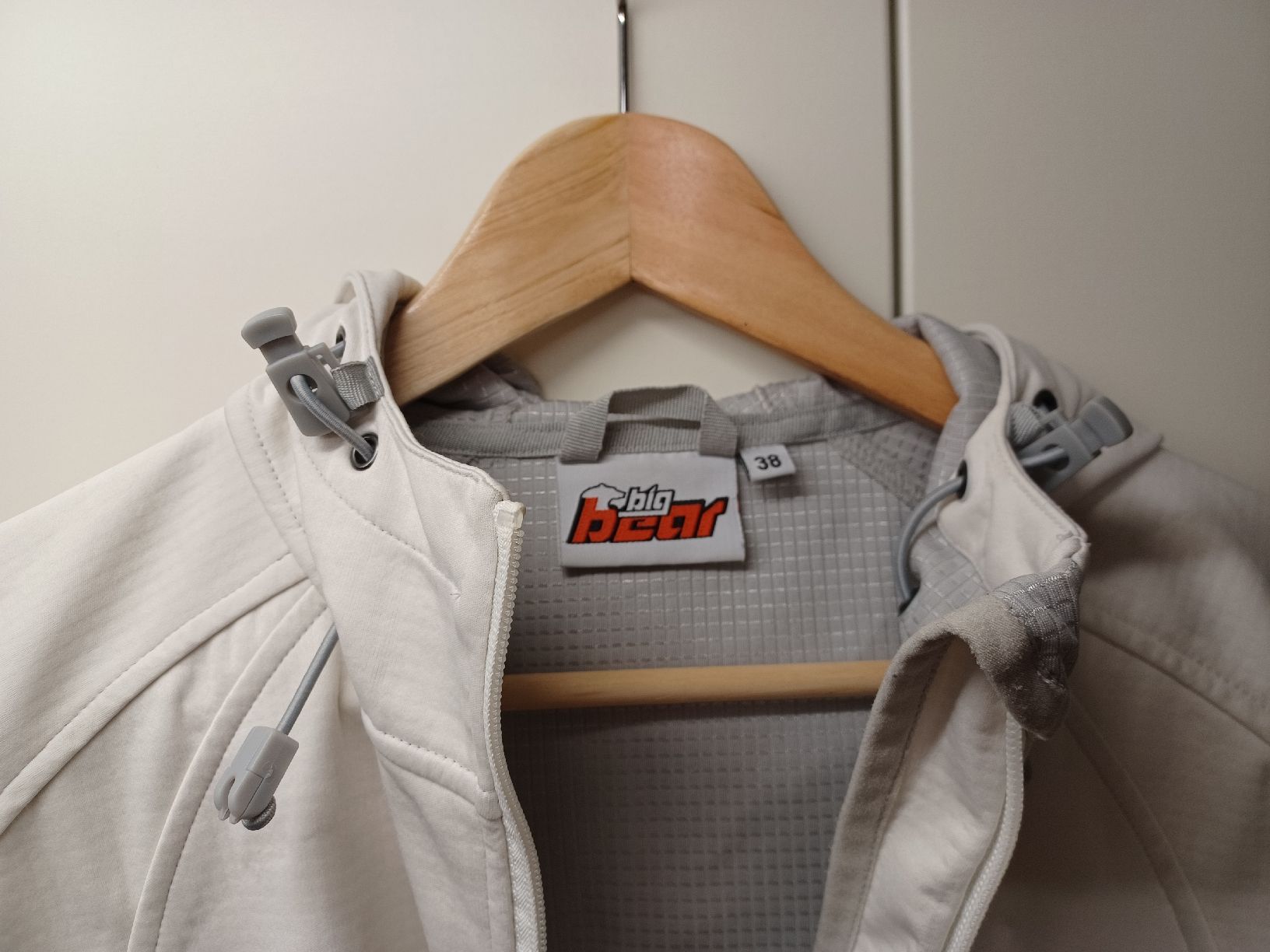 Giacche: Big Bear Damen Softshell Jacke, Top Zustand, Gr. 38 – Usato da Henggart venduto da chleeblaettli4 1