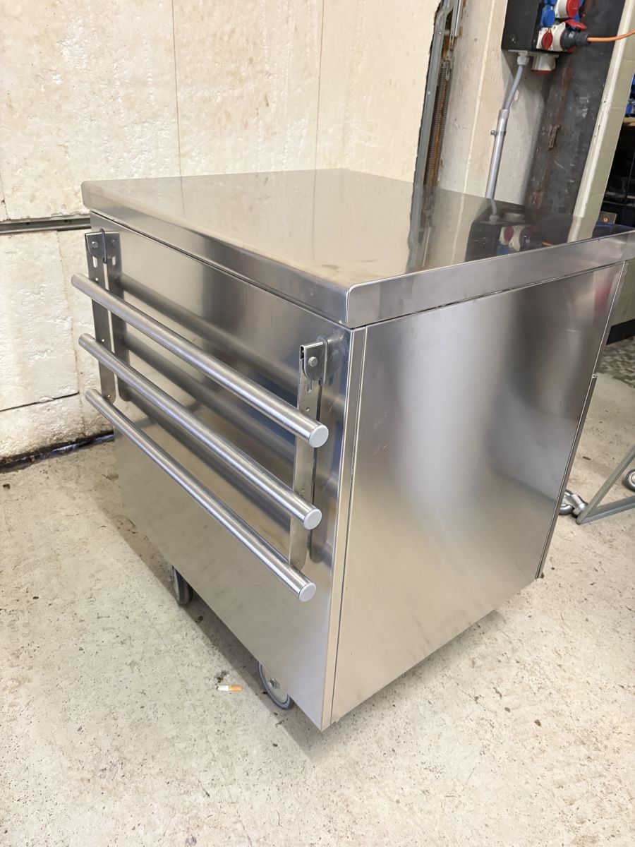 Cucine complete: Gastro Möbel  – Usato da Buchs AG venduto da imar82 3