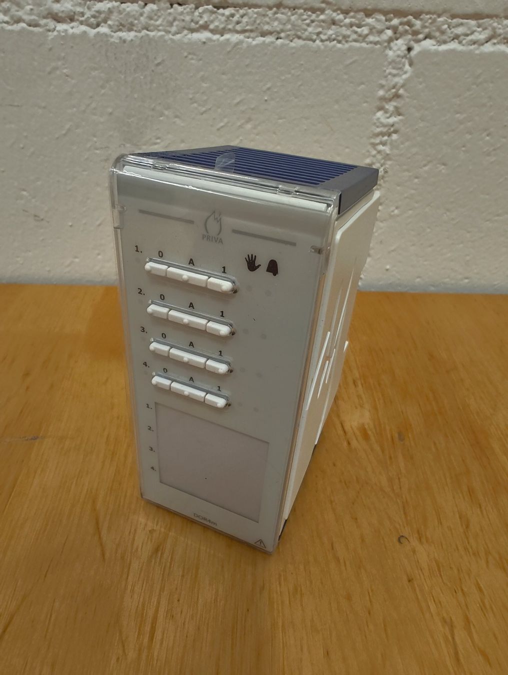 Componenti elettronici: PRIVA DOR4m Modul 5071002 4 Relais Eingänge – Usato da Emmenbrücke venduto da BlSi 1