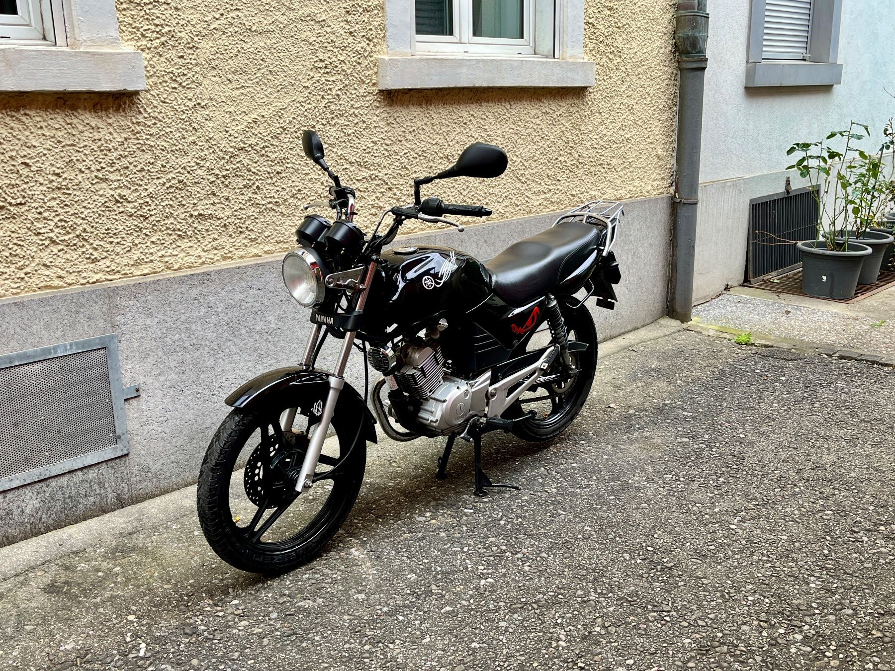 Yamaha Strada: Yamaha YBR 125 – Usato da Zürich venduto da dtrueb 6