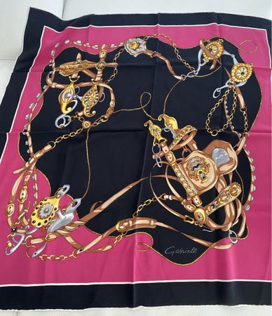Seiden Foulard 🌸