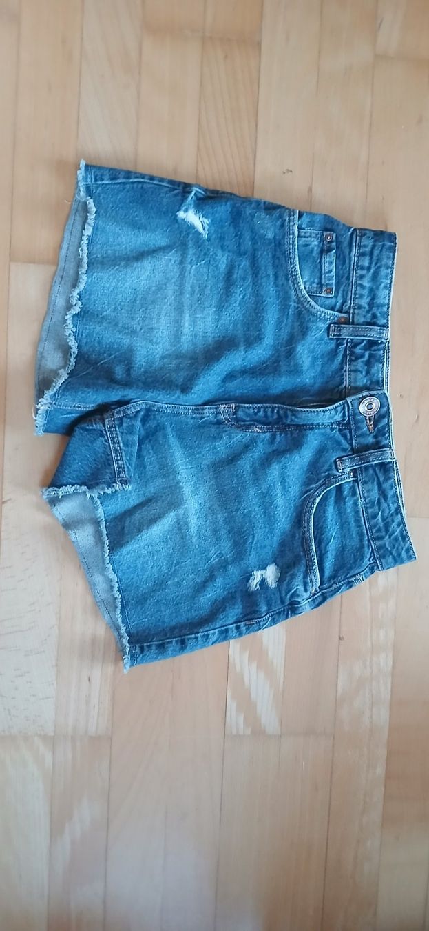 Pantaloni: kurze Hose 170 – Usato da Pfungen venduto da mhelen