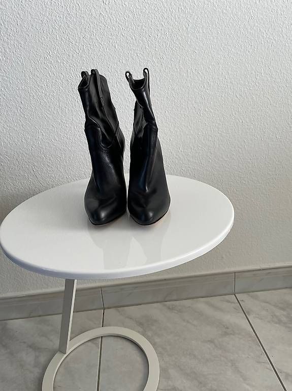 Gianvito Rossi Scarpe da donna: Gianvito Rossi Boots – Usato da Basel venduto da DobrilaP 1