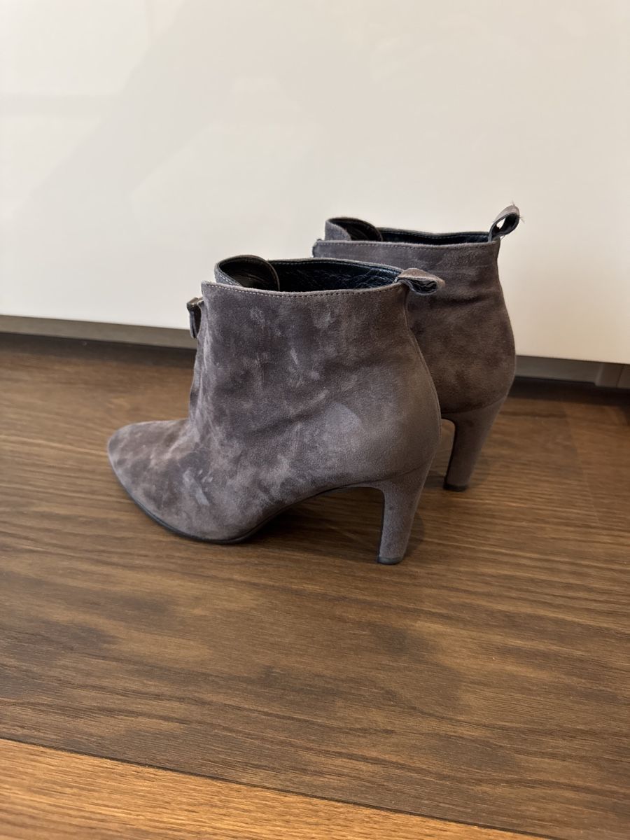 Kennel + Schmenger Scarpe da donna: Kennel & Schmenger Ankle Boot in grauem Wildleder 38 – Usato da Weisslingen venduto da MichelleH 1