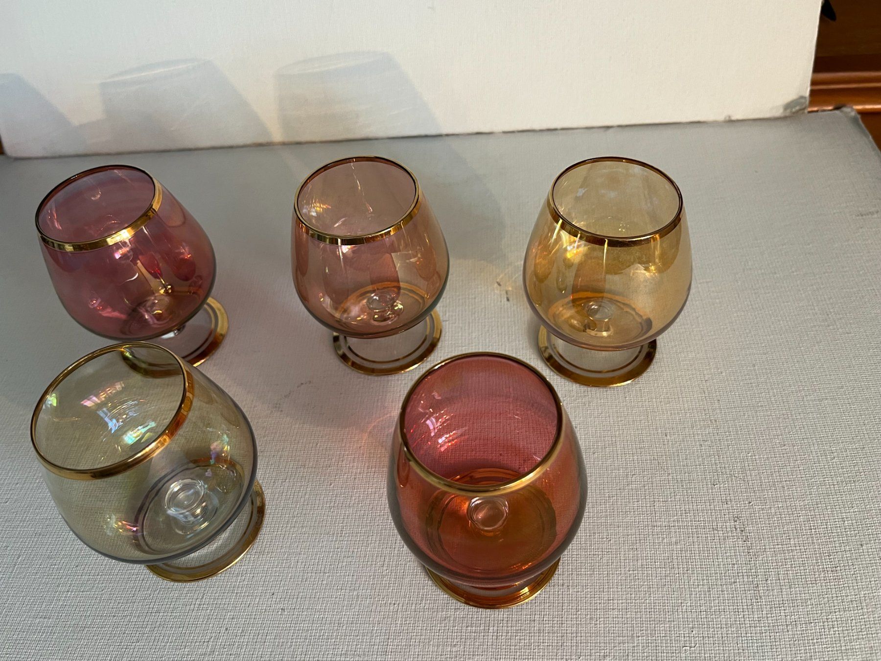 Gläser: Fünf kleine bunte Cognac Gläser – Gebraucht aus Zürich von suschi04