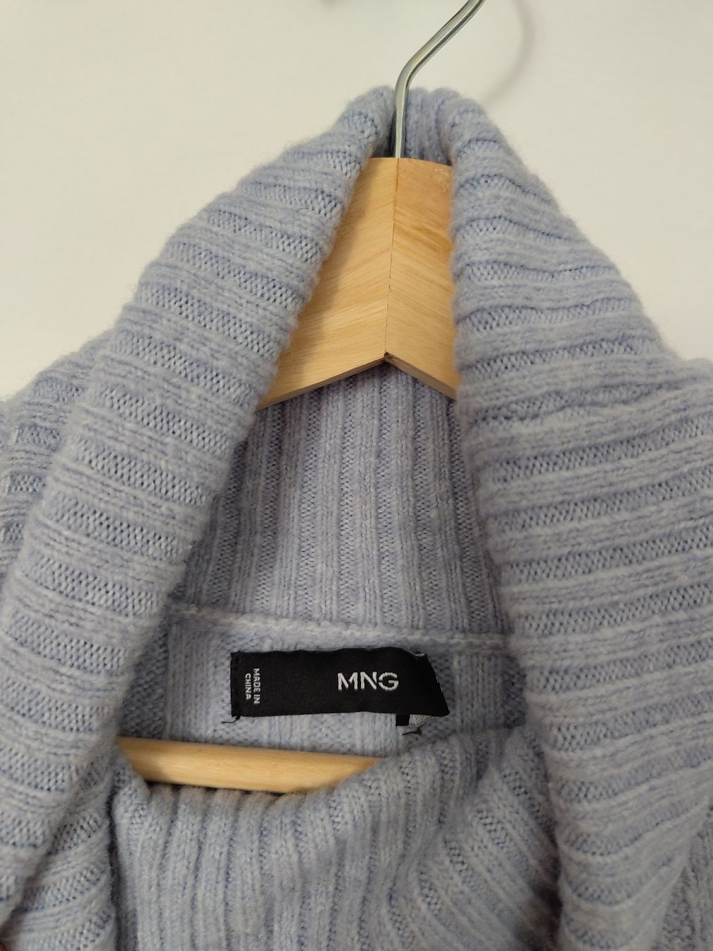 Mango Pullover & Sweatshirts: Rollkragenpullover von Mango – Gebraucht aus Wädenswil von plantmom 2