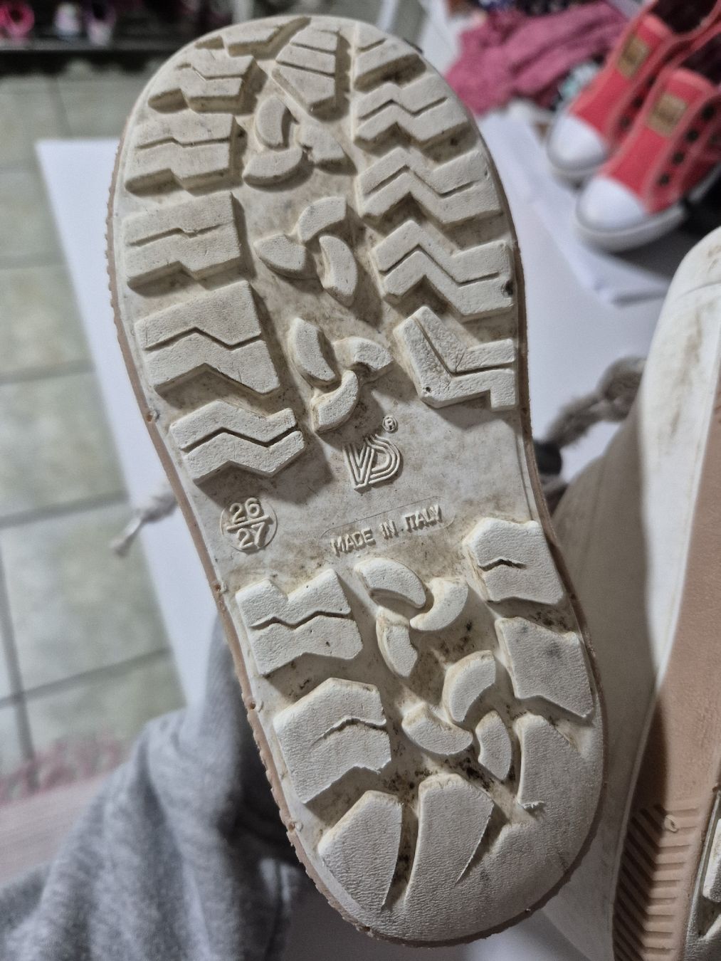 Schuhe für Mädchen: Winterstiefel 26/27 ab 1.- – Gebraucht aus Wynigen von La_Talpa 3