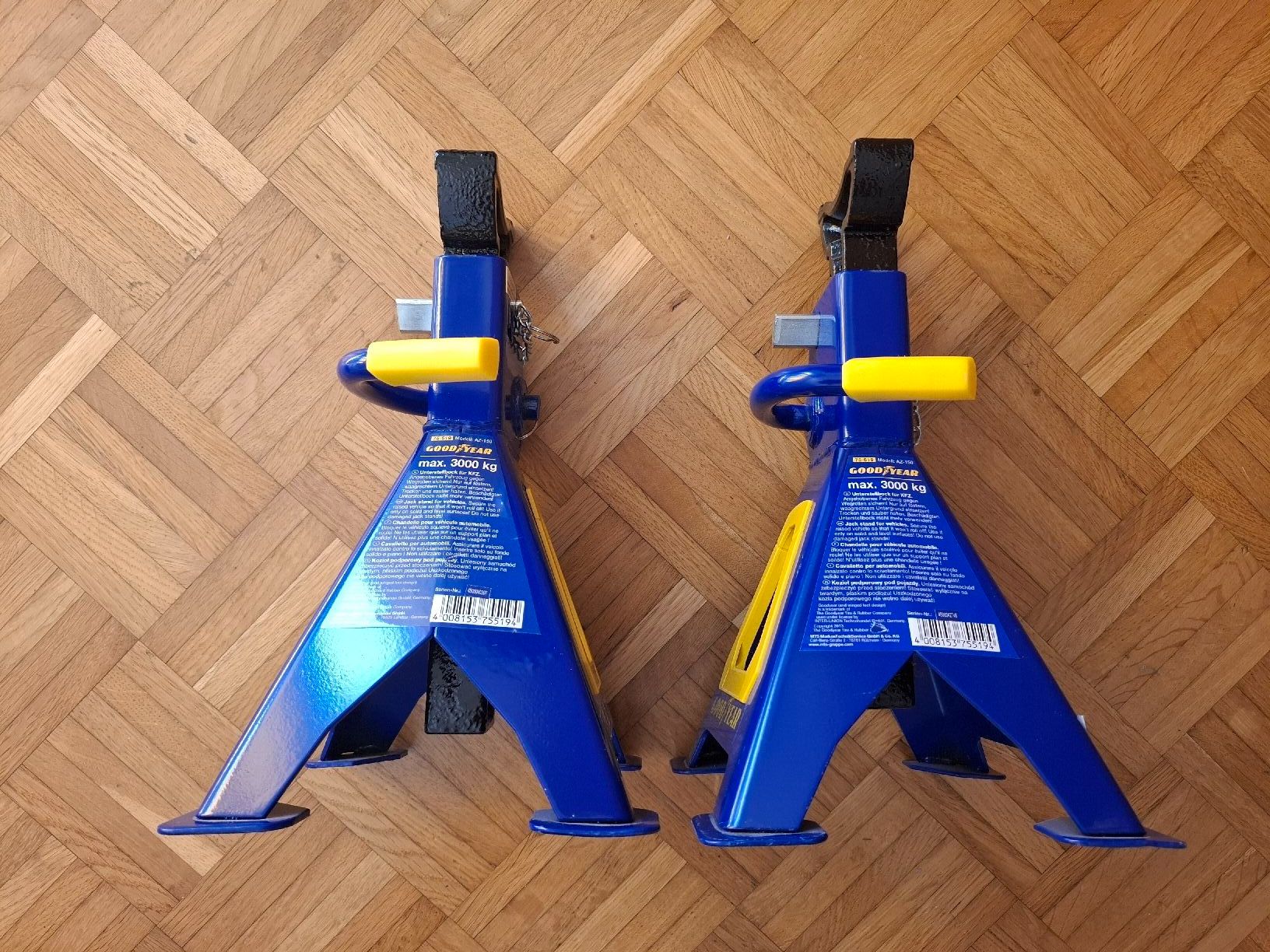 Goodyear Tutti gli attrezzi: 2 x Unterstellbock 3T Goodyear NEU – Nuovo e nell'imballaggio originale da Moutier venduto da Carambaaa 3