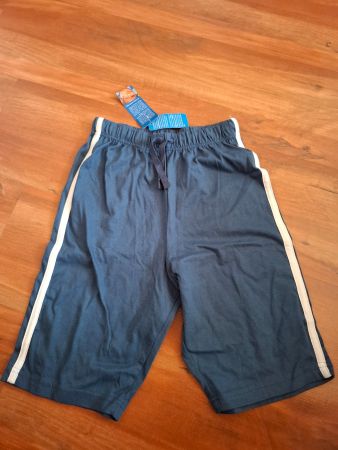 Kurze Sommerhose Gr. 134  NEU ***TOP-Preis***