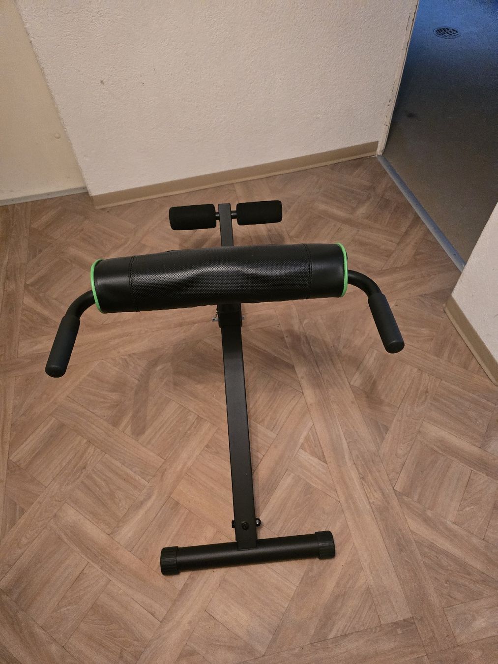 Hometrainer: Bauch Rückentrainer Tunturi – Usato da Aarau Rohr venduto da raucher66 3