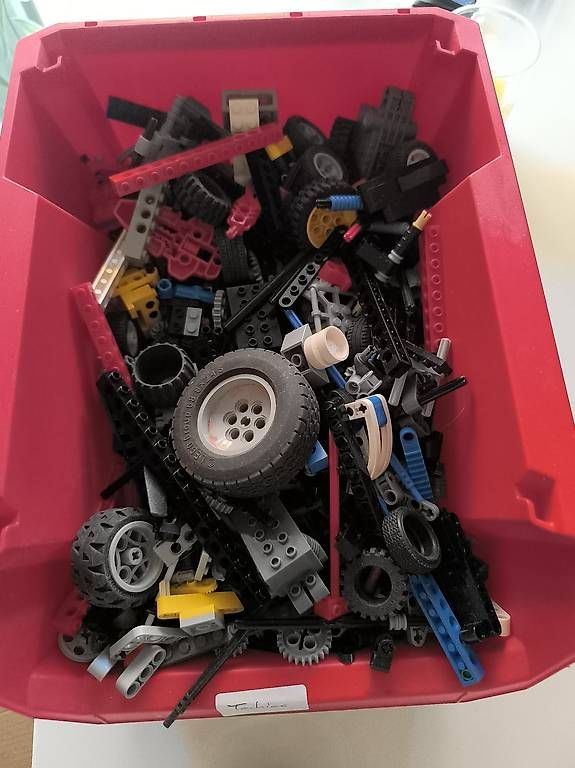 Jouets: LEGO TECHNIC Konvolut  – D'occasion à Freienwil par Aargauer78 1