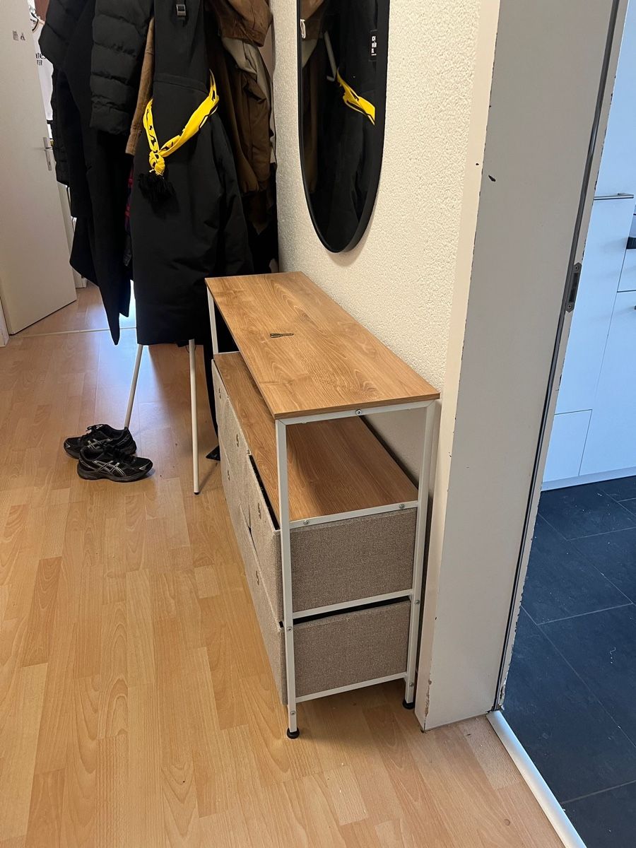Ikea Porte manteau: Gang Kommode Ikea – D'occasion à Wichtrach par lor_6zwr
