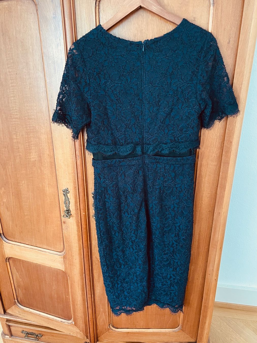 Vestiti: Ashley Brooke Elegantes Spitzenkleid blau Gr. 38 – Usato da Zürich venduto da ElaLeonEla 3
