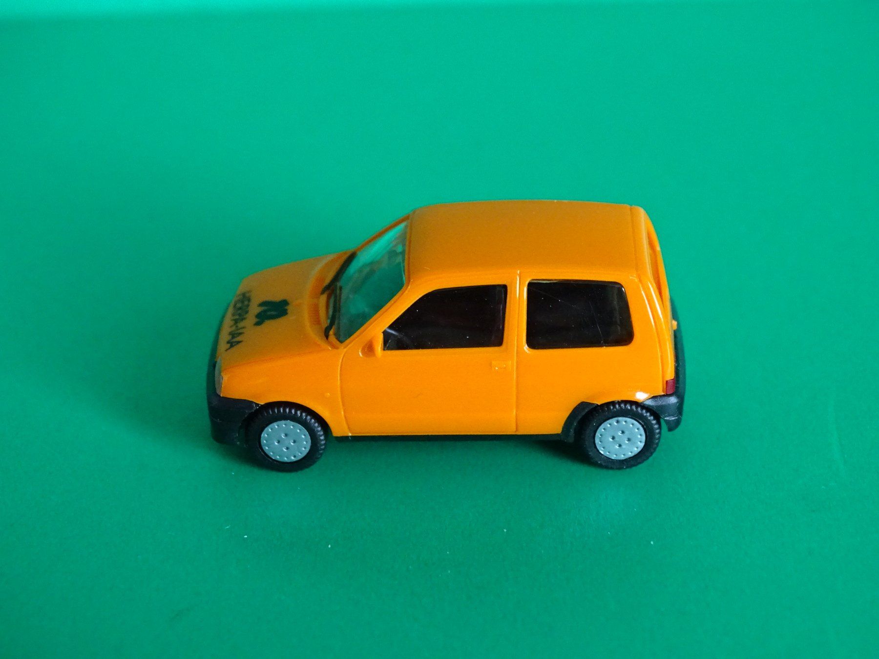 Herpa Modellini d'auto: Fiat 500 von Herpa 1/87 – Usato da Bretzwil venduto da Meex 2