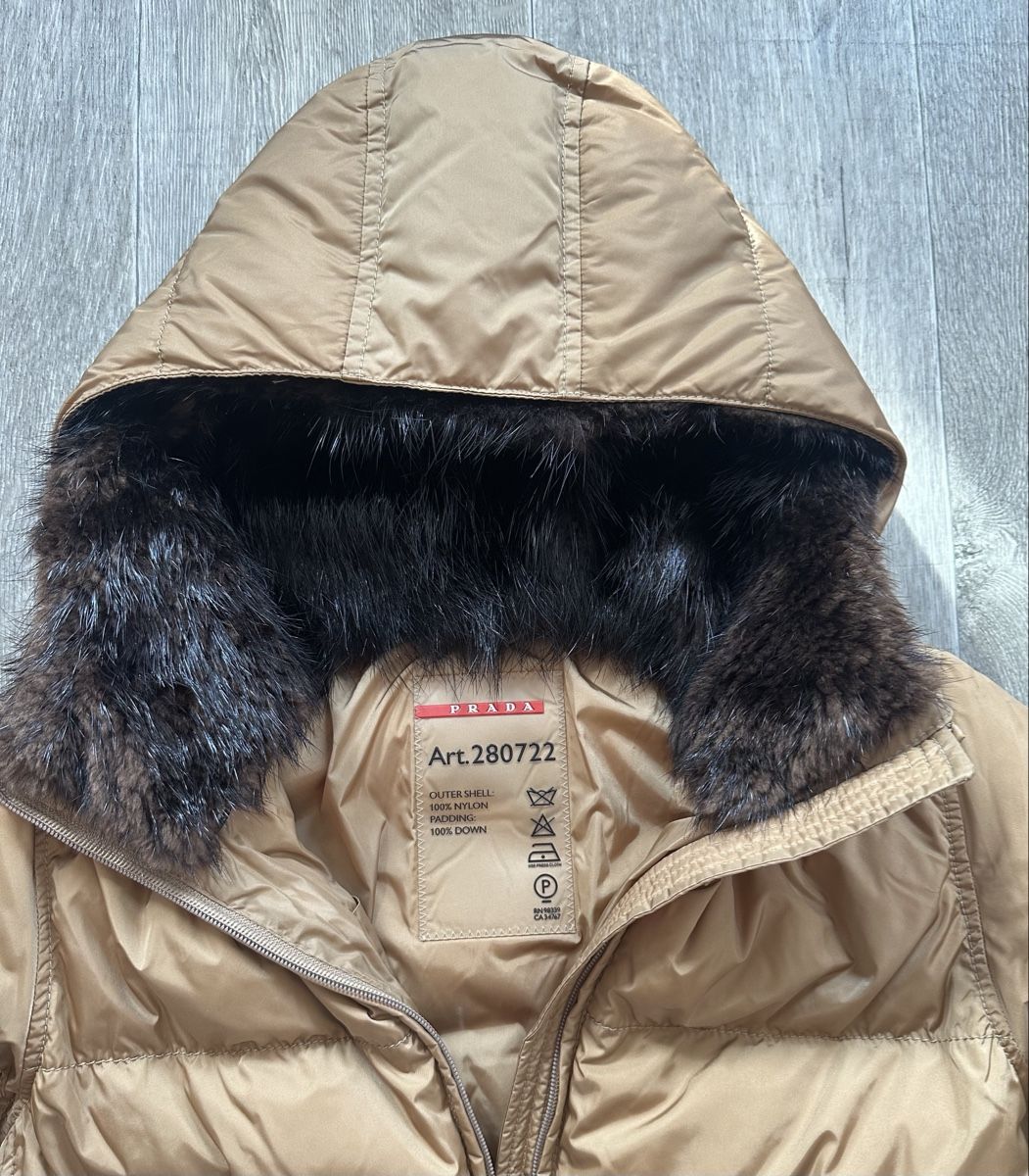 Prada Vestes: Prada Jacke  – D'occasion à Pfäffikon ZH par Nataliia. 3