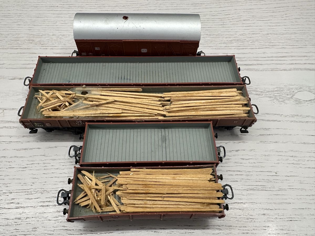 Märklin Modelleisenbahnen: Märklin Konvolut 5x Güterwagen – Gebraucht aus Lupsingen von New-Haven 2