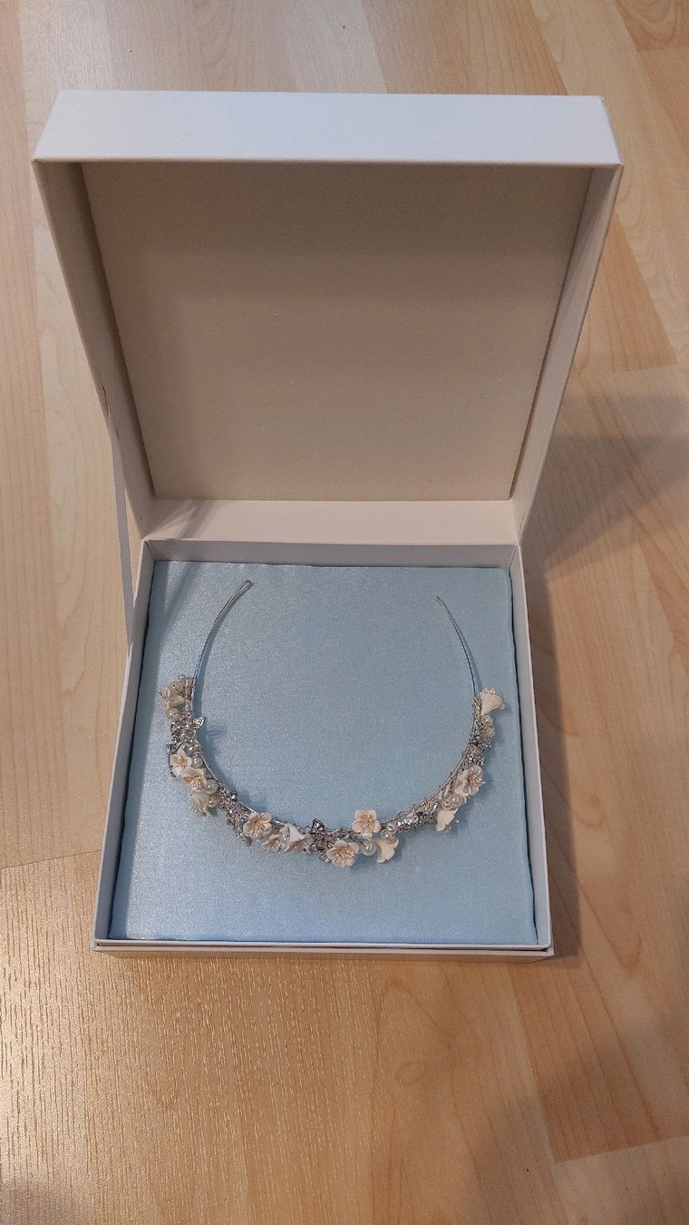 Accessori per capelli: Poirier Haarreif / Diadem – Usato da Pratteln venduto da Rapplemcunzel 1