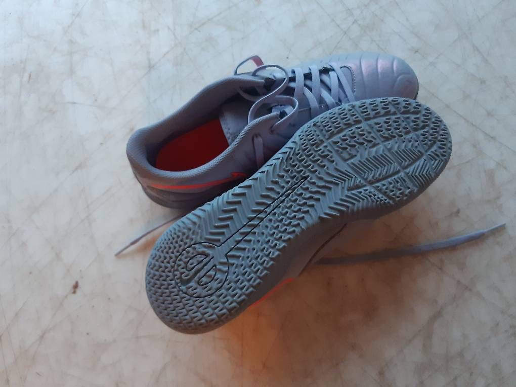 Herrenschuhe: Nike Turnschuhe Gr 40.5 – Gebraucht aus Zürich von vladm 2