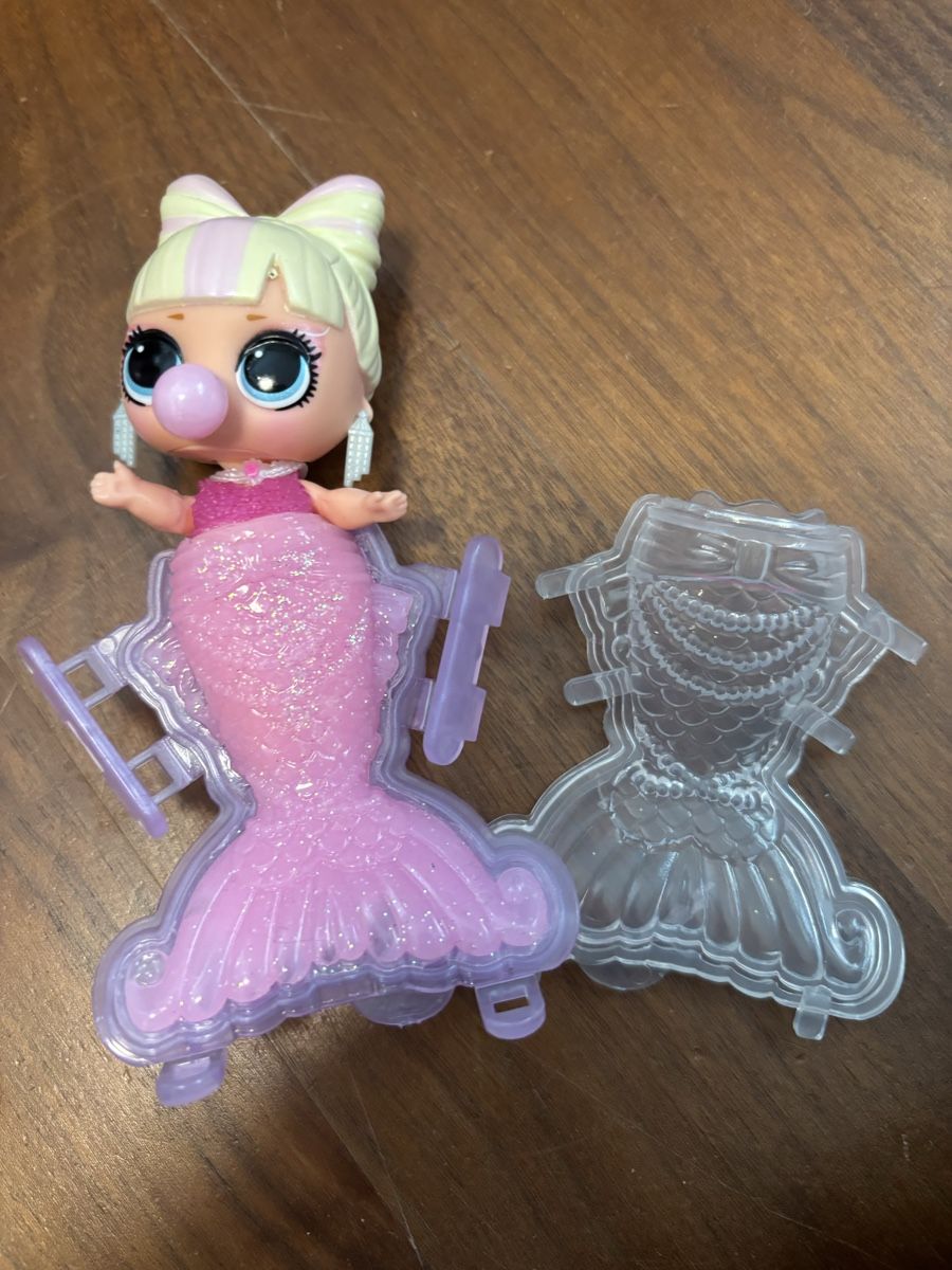 Statuette: LOL Suprise Mermaids – Usato da Mühleberg venduto da hagu2014 7