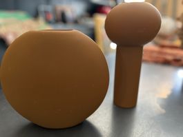 Zwei COOE Design Vasen braun guter Zustand