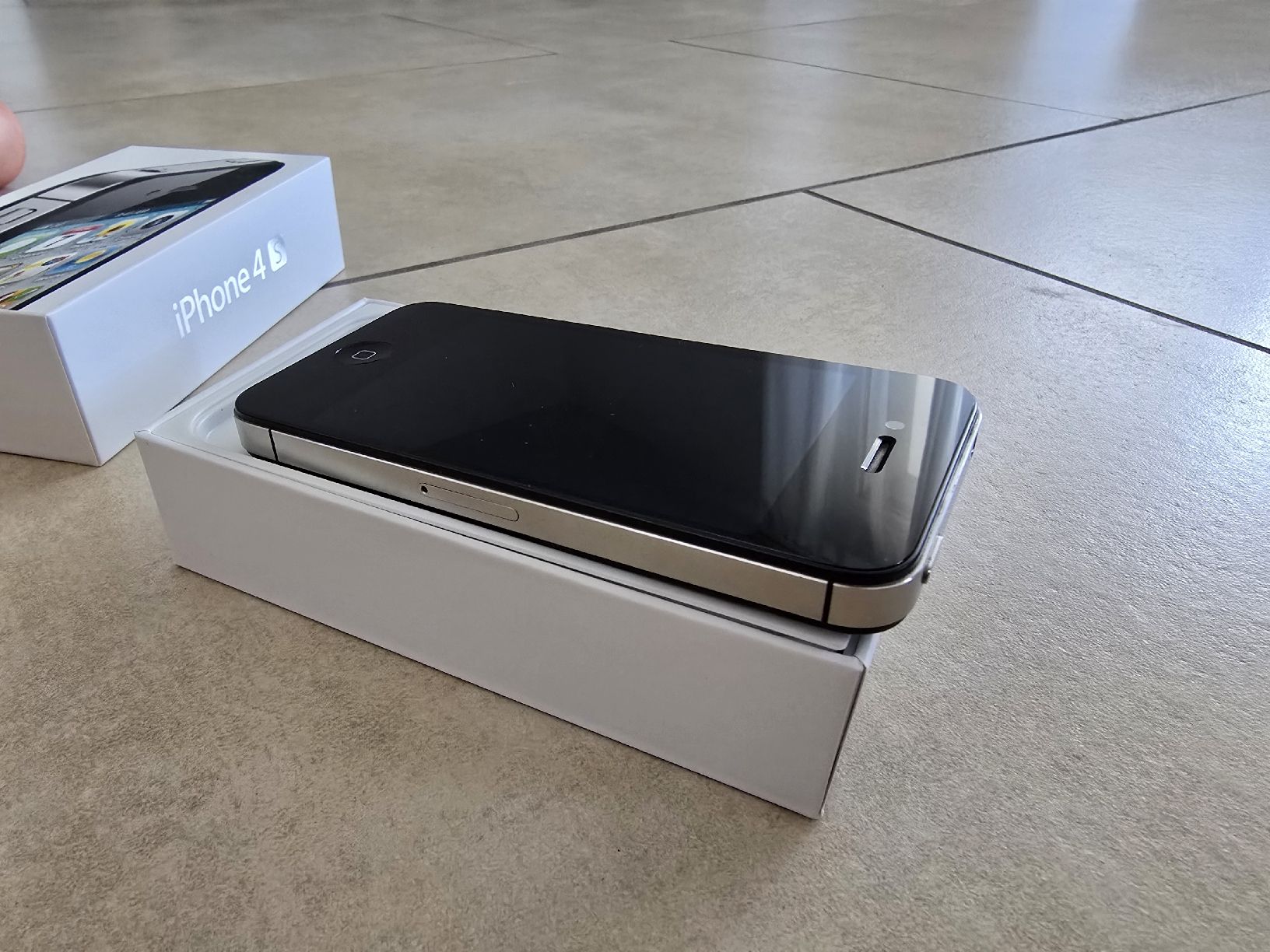 Apple Handys / Smartphones: Iphone 4S – Gebraucht aus Rickenbach b. Wil von VeryLovelyThings 4