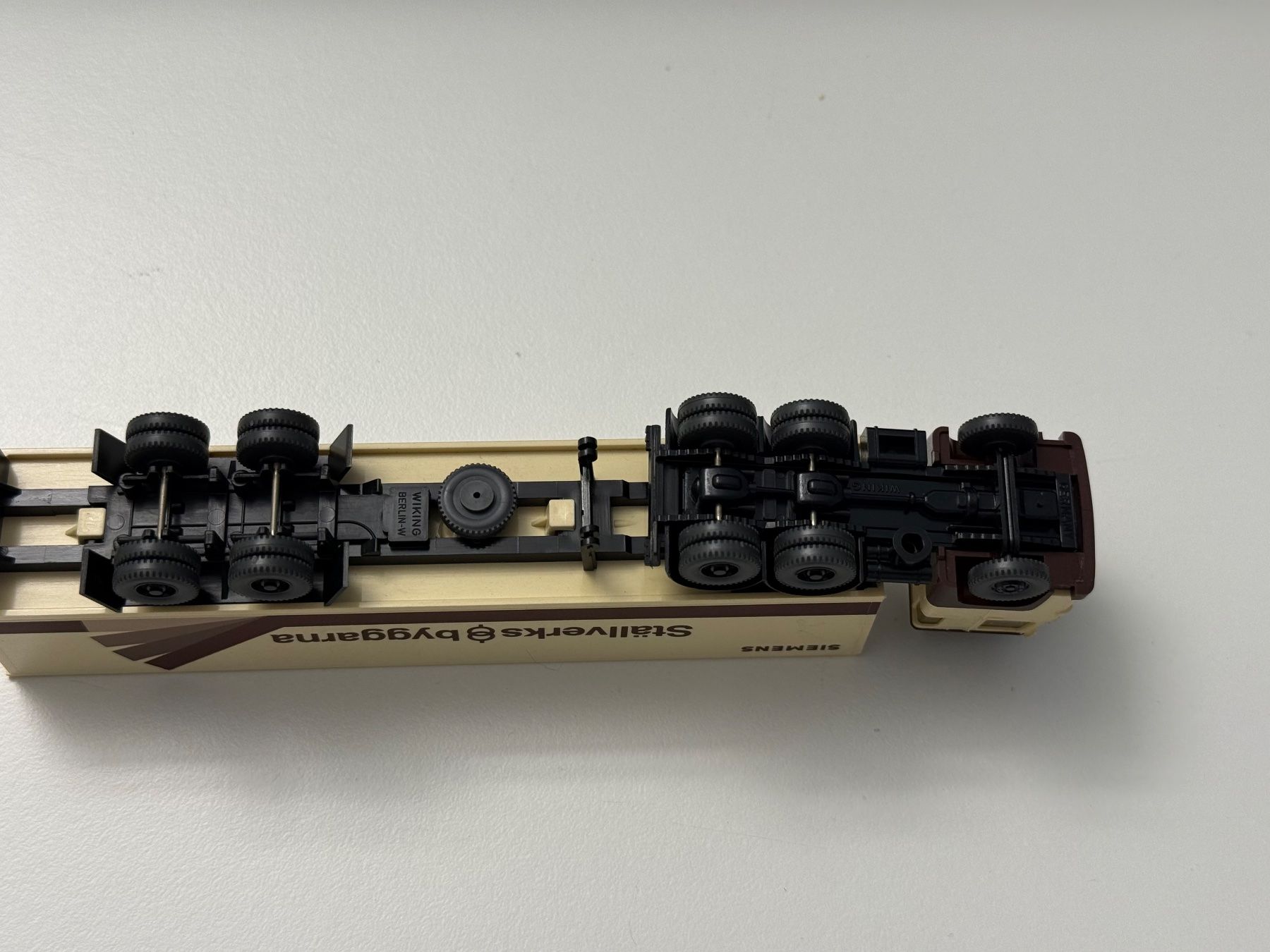 Modellini di ferrovie: Wiking Sattelschlepper Scania / HO – Usato da Jonschwil venduto da sutfra12 5