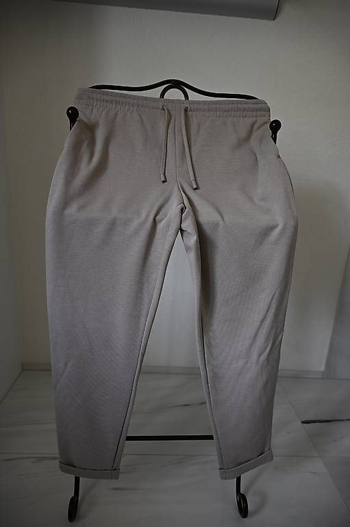 Zara Hosen: Zara Chino-Hose Grösse L – Gebraucht aus Laupersdorf von noah.bruttel