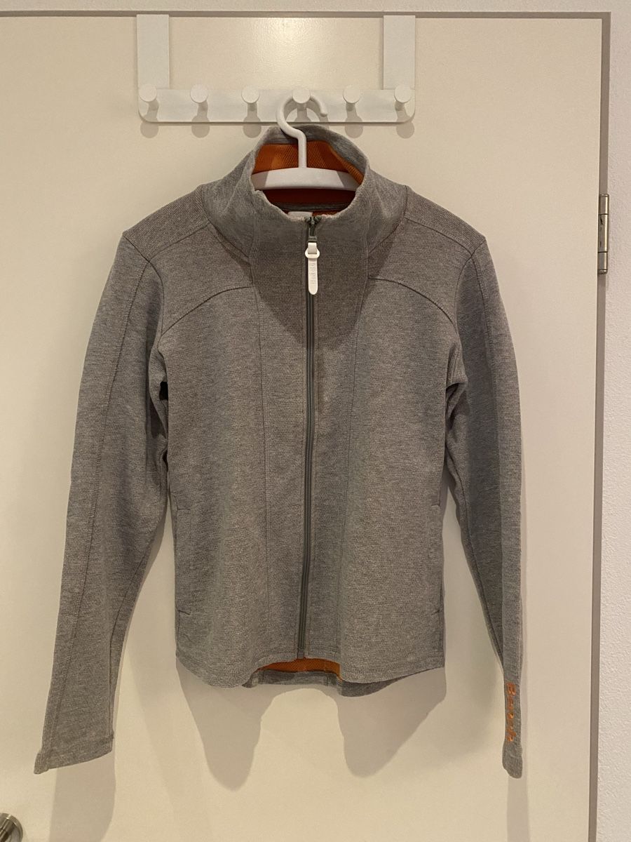 Bench Maglioni & Felpe: Bench Sweatjacke Grösse M *** – Usato da Gebenstorf venduto da Moene78