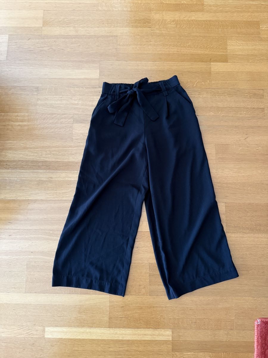 Zara Hosen: Zara Culottes XS – Gebraucht aus Zürich von Eb_ 1