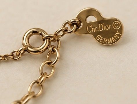 Dior Catenine: Christian Dior Halskette – Usato da Uster venduto da lai_r6cy 2