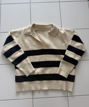 Gestreifter Pulli