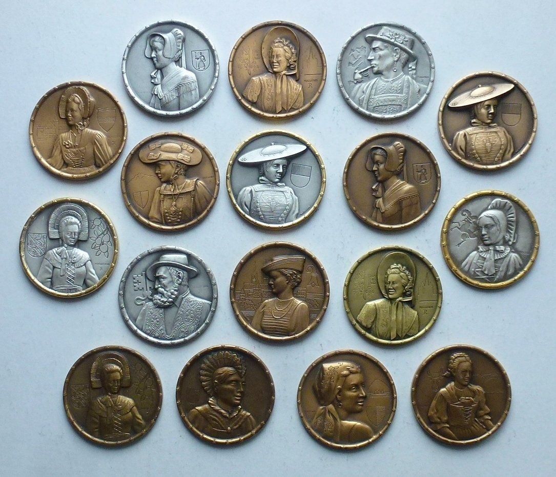 Medaglie: Sammlung ++ 17 Stk alte Schweizer Trachten-Medaillen – Usato da Walkringen venduto da Casablanca777