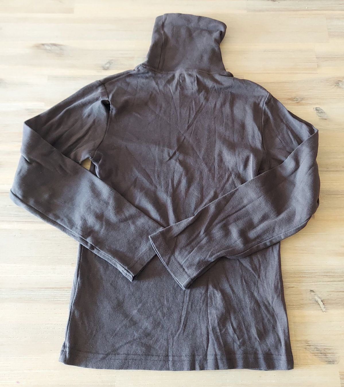 H&M Maglioni & Felpe: Brauner dünner Rollkragenpullover Gr. 134 von H&M – Usato da Basel venduto da Sinibini86 1