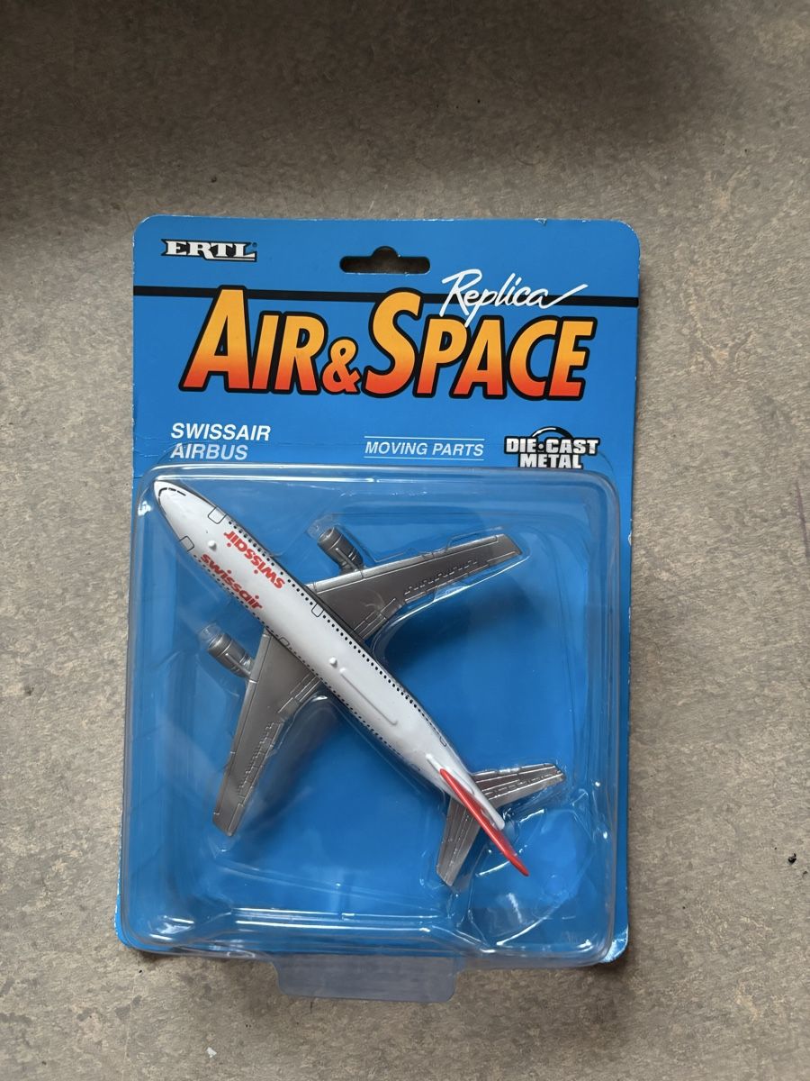 Swissair Kit di modellismo & Modellini statici: Air&Space Flugzeuge – Nuovo e nell'imballaggio originale da Belp venduto da nea_x58t