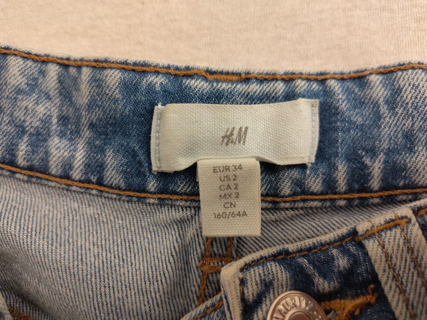 H&M Hosen: H&M Jeans blau Grösse 34  – Gebraucht aus Uster von Lina.123 2