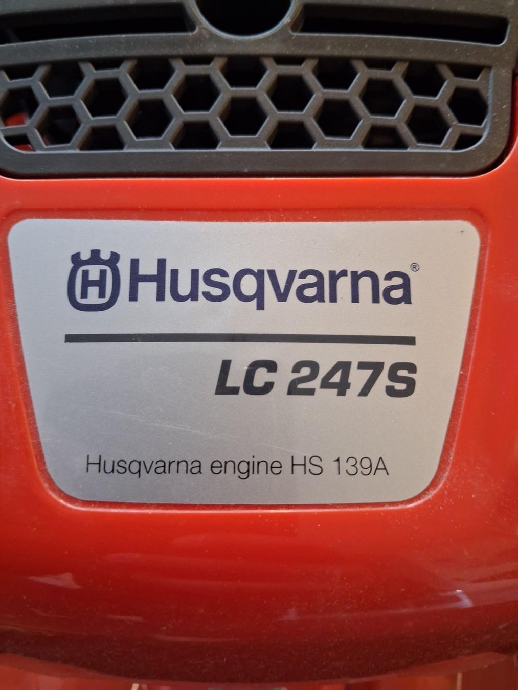 Husqvarna Tagliaerba: Husqvarna LC 247S NEU !!! – Nuovo (secondo la descrizione) da Hünikon venduto da kleigese 4