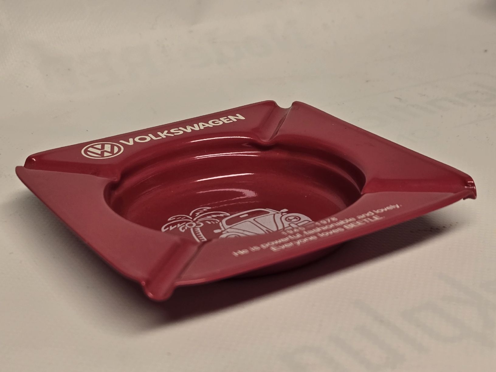 Portacenere: Vintage VW Beetle Ashtray - Red – Usato da Baden venduto da swiss-alps 4