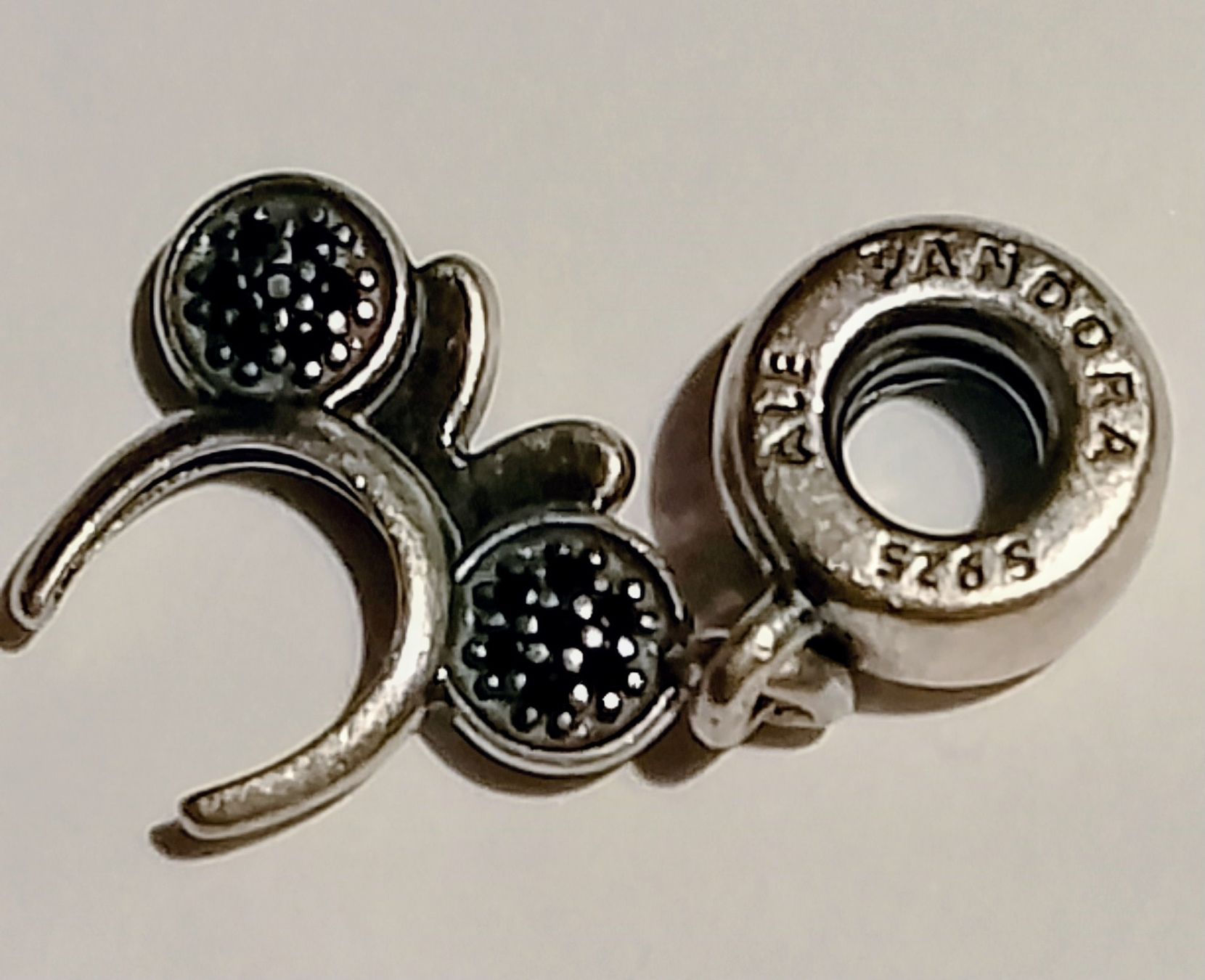 Pandora Ciondoli: Pandora Disney Minnie Mouse Charm – Usato da Therwil venduto da col_m6rx 2